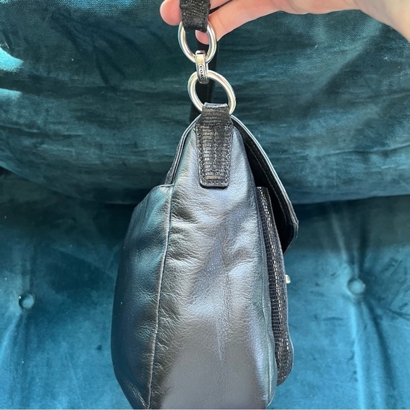 COACH LEATHER FLAP SHOULDER BAG EUC BLACK - Picture 4 of 9